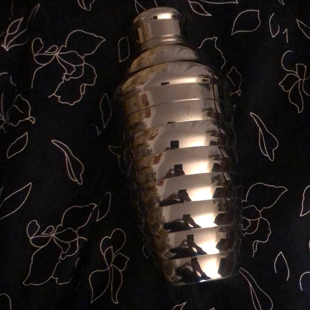 Vintage silver steel cocktail shaker​
